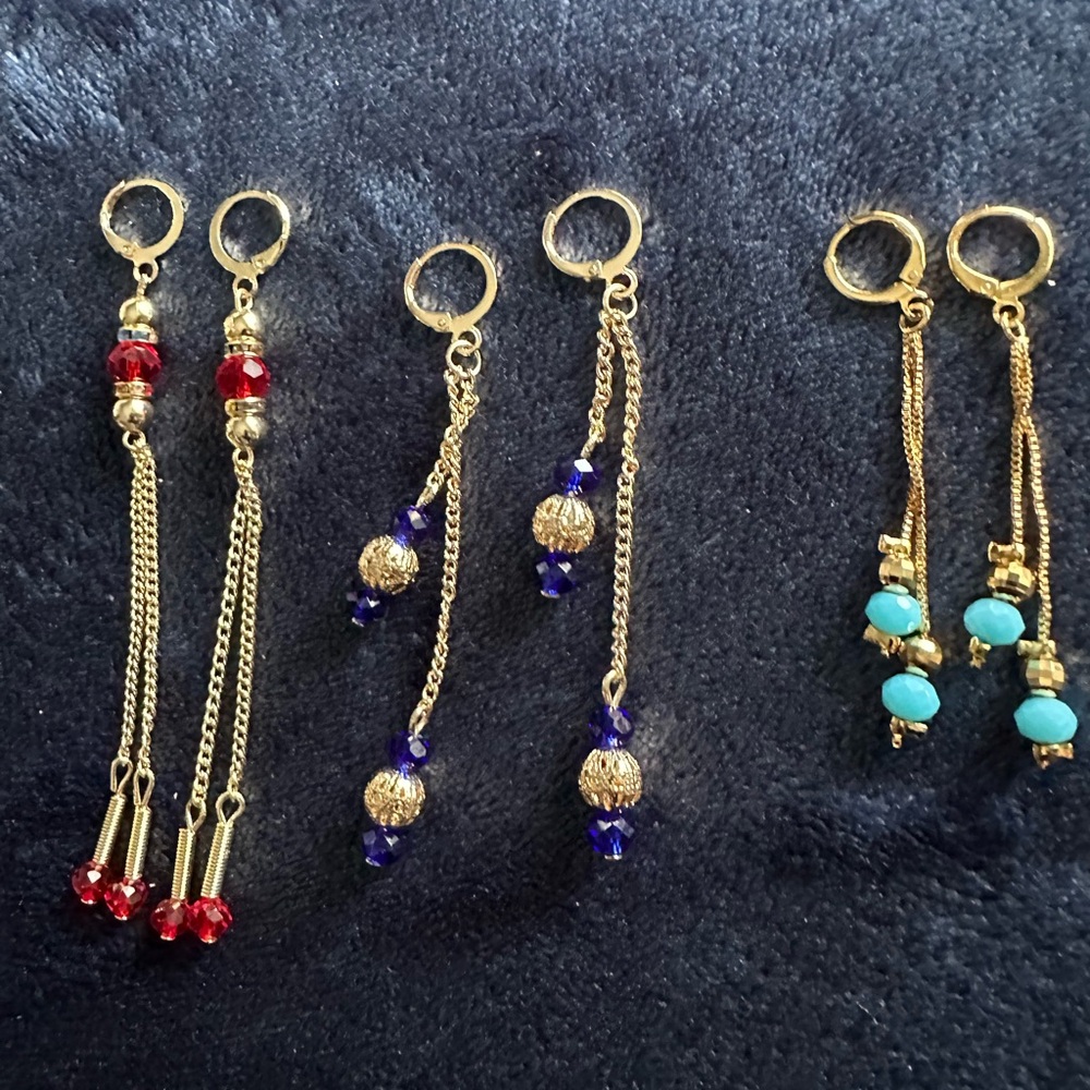 Elegant Gold and Beaded Earrings Set